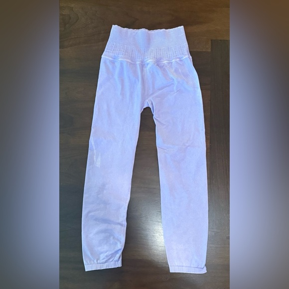 NWOT IR Free People Shanti Yoga Leggings, Lilac, Size M/L - Picture 3 of 4